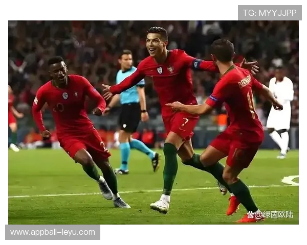 C罗再度闪耀赛场，精彩表现助球队胜利，续写传奇